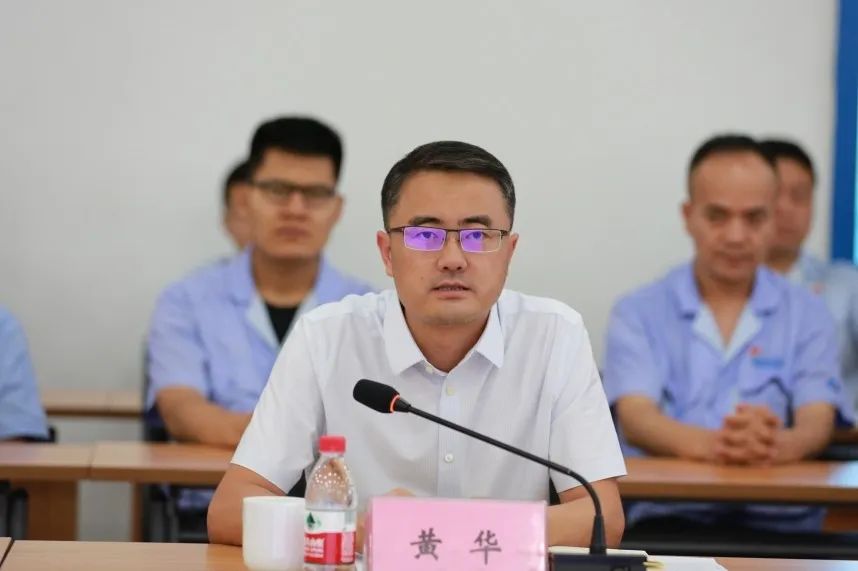 ��Ⱥ�Ŷ�̬����ʡί����ǻƻ�һ�и��ش����ſ�չ��ף�����Ž���100�����ἰʡ��ʮ�Ĵε����ᾫ������