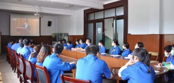 ��Ⱥ�����顿�ش���������ϰ��ƽ���������ף�й��������������Ž���100�������ϵ���Ҫ�������񣨶���