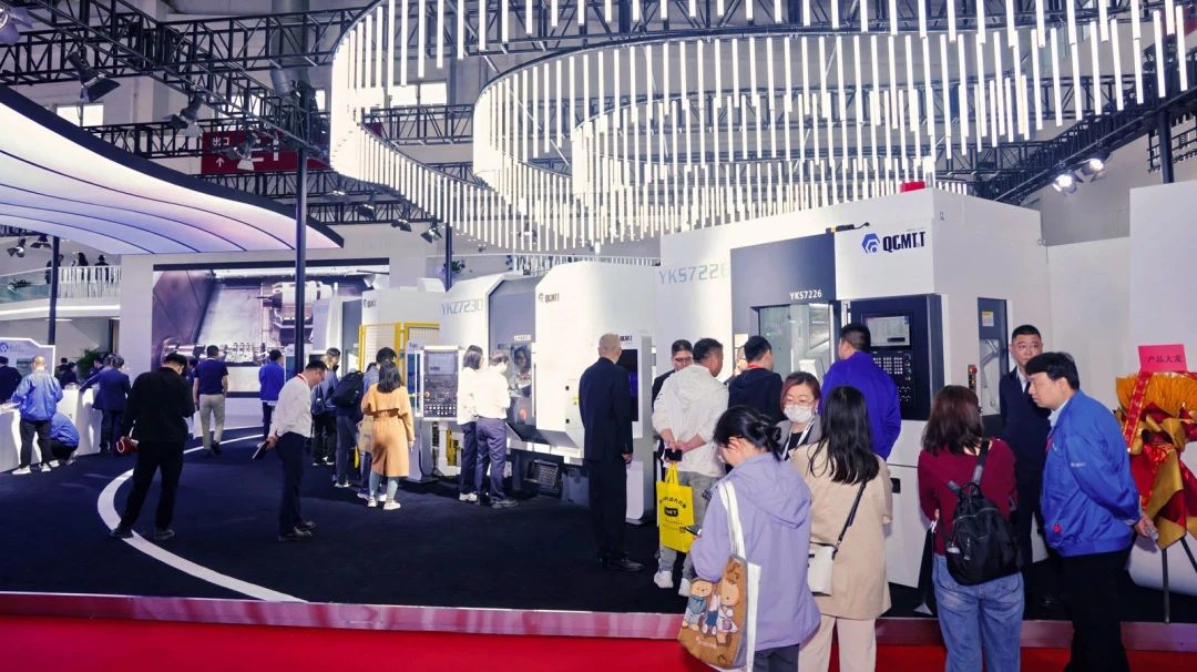 ��չ����Ѷ������Ǣ̸ing���ش�չƷ���ʷ׳� ��Ħ�ȶ�һ�����£�