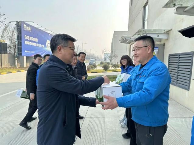 ��������Ѷ������ҫ�ȼ����򵼴�����˷ο��ֵ��Ա��